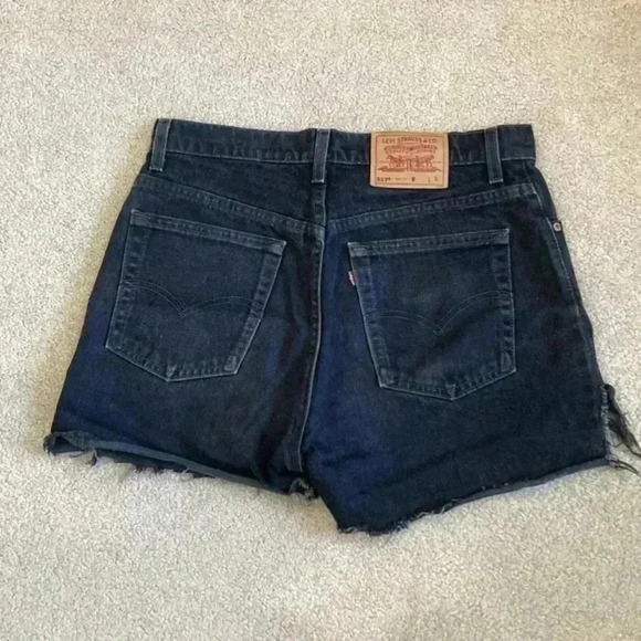 Levi’s black sturdy denim 517 jean shorts in size 12 - Picture 3 of 4